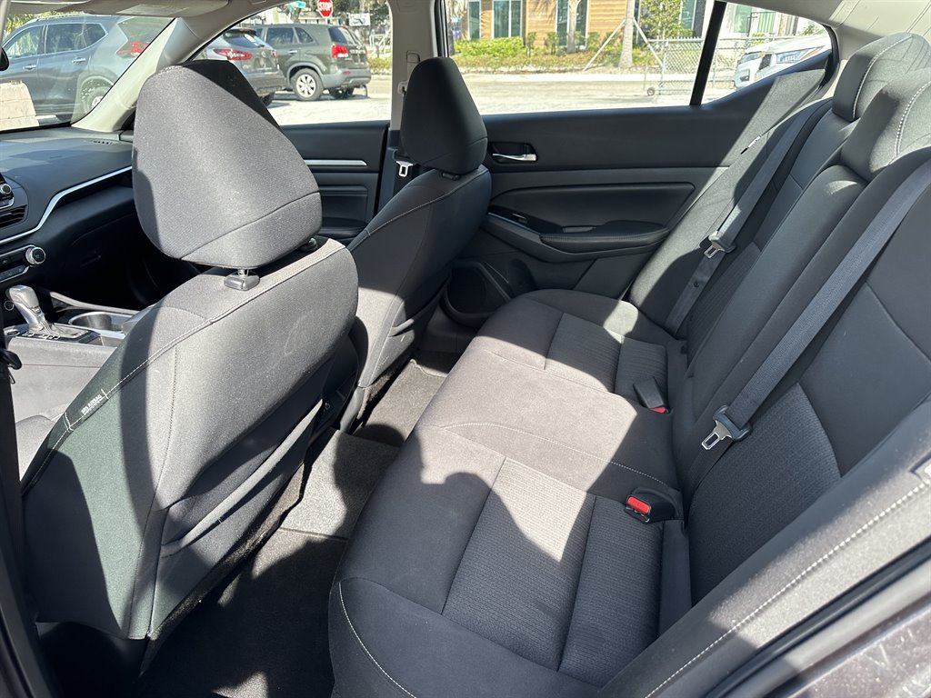 2020 Nissan Altima S photo
