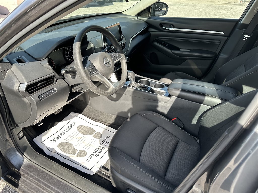 2020 Nissan Altima S photo