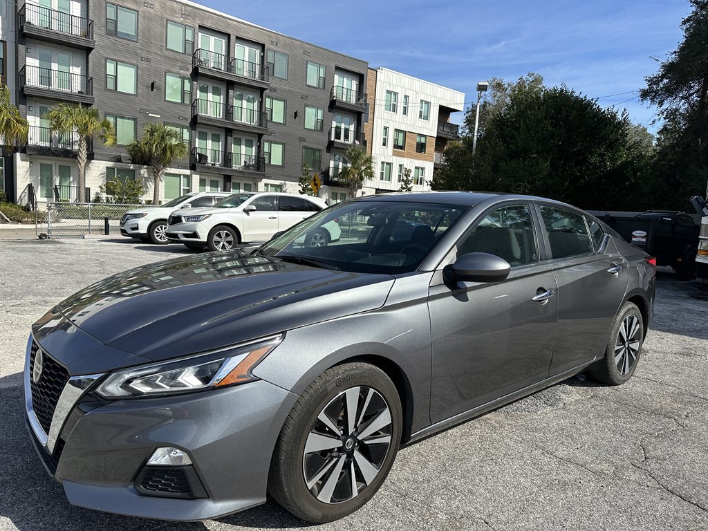 2020 Nissan Altima S photo
