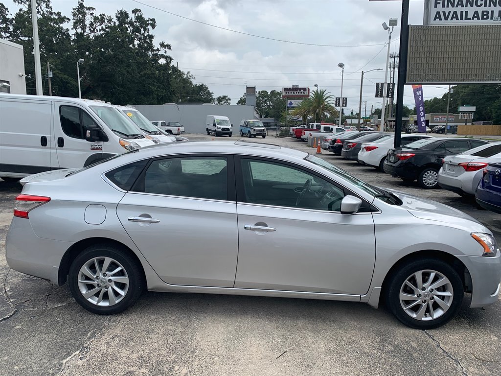 2017 Nissan Sentra - $11,000