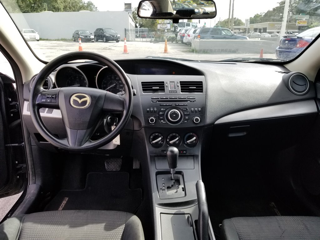 2012 Mazda Mazda3 i Sport photo