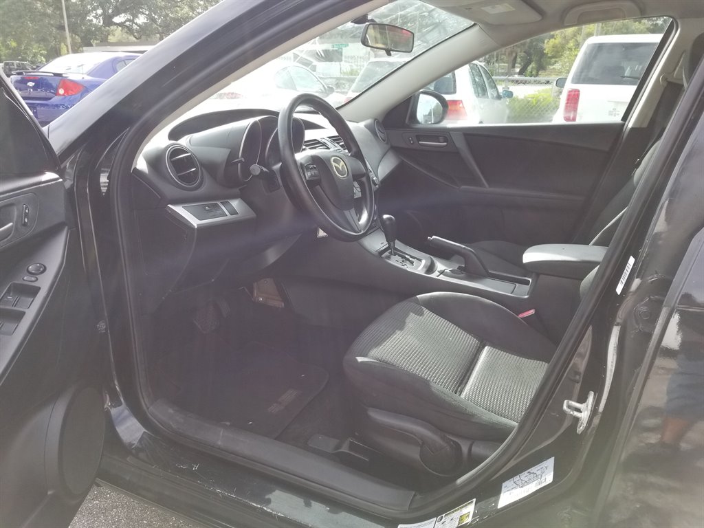2012 Mazda Mazda3 i Sport photo