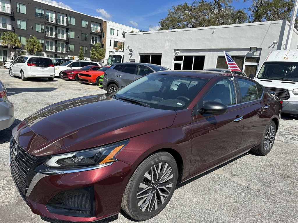 2025 Nissan Altima - $17,900