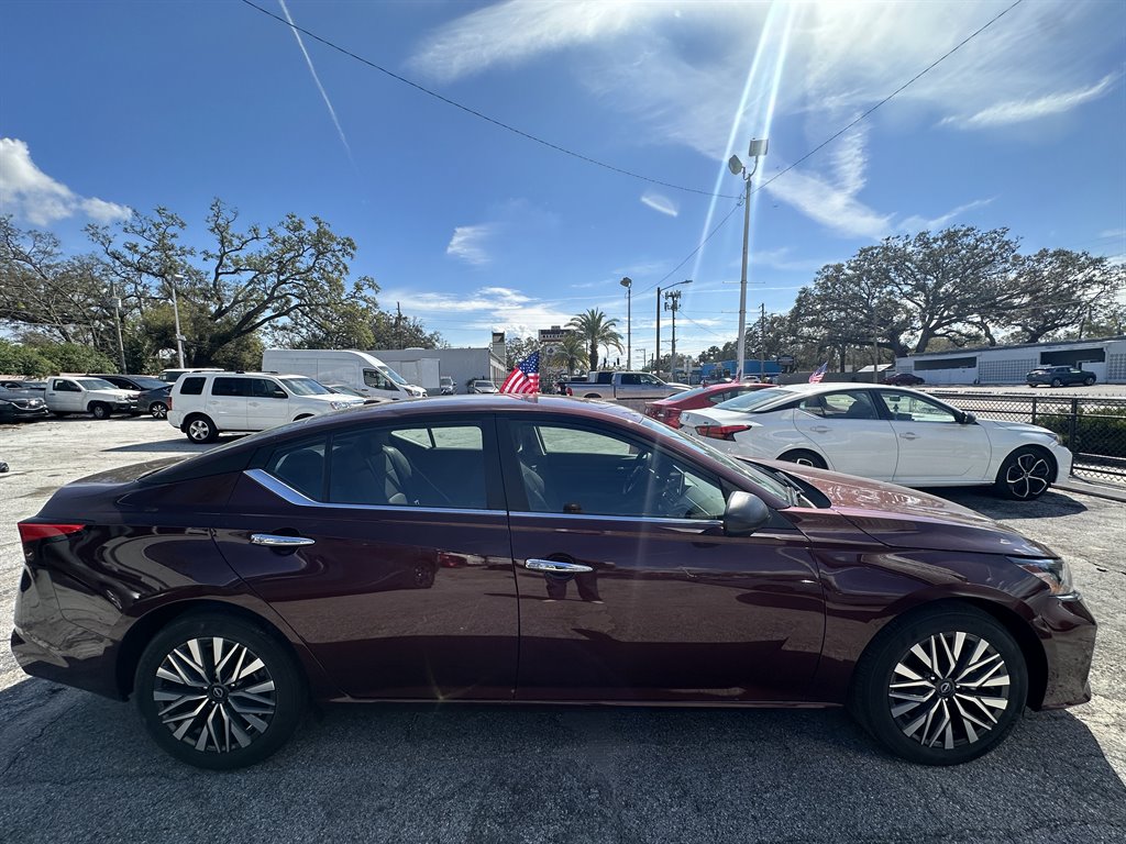 2025 Nissan Altima - $17,900