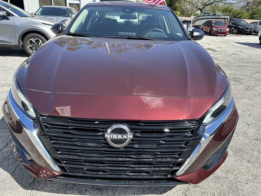 2025 Nissan Altima - $17,900