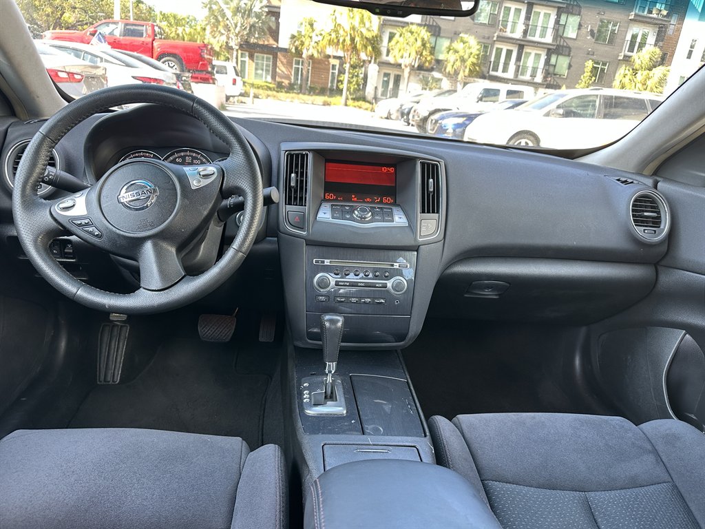 2013 Nissan Maxima - $9,900