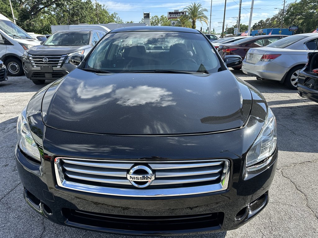 2013 Nissan Maxima - $9,900