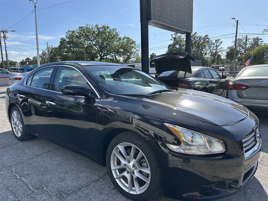 2013 Nissan Maxima - $9,900