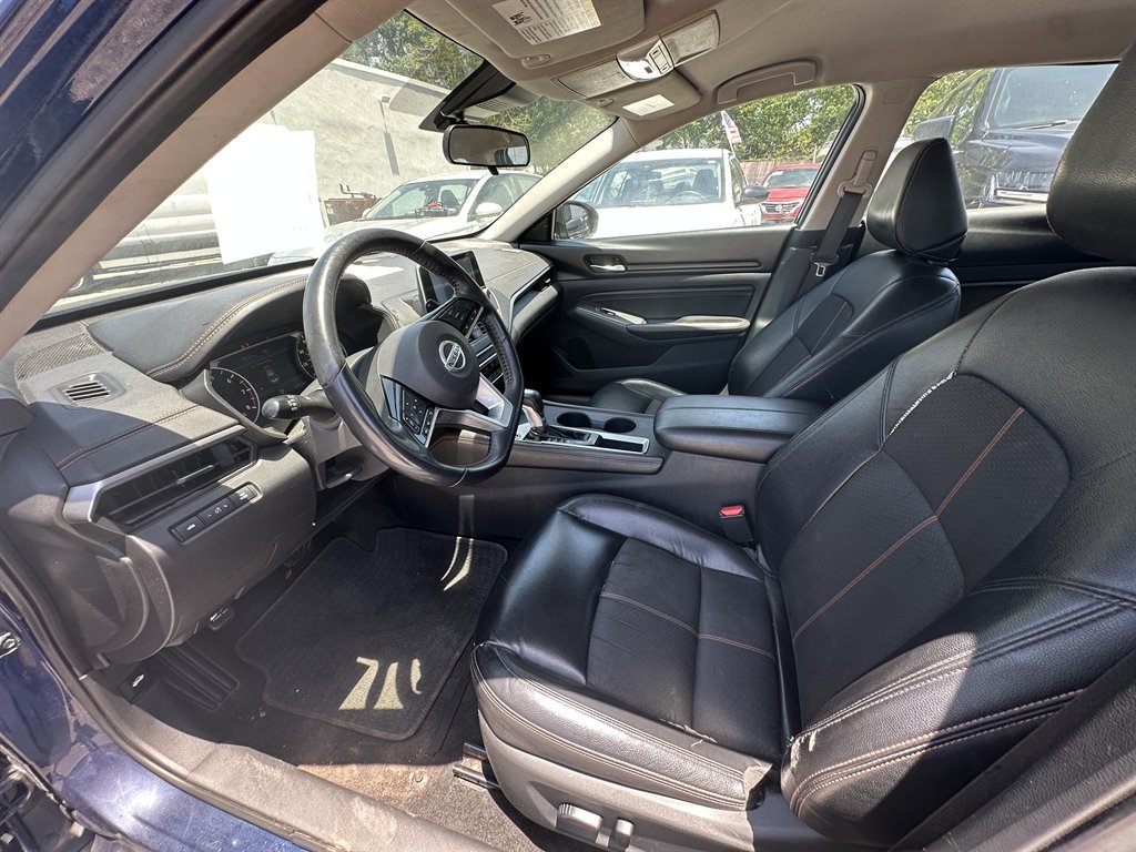 2021 Nissan Altima SR photo