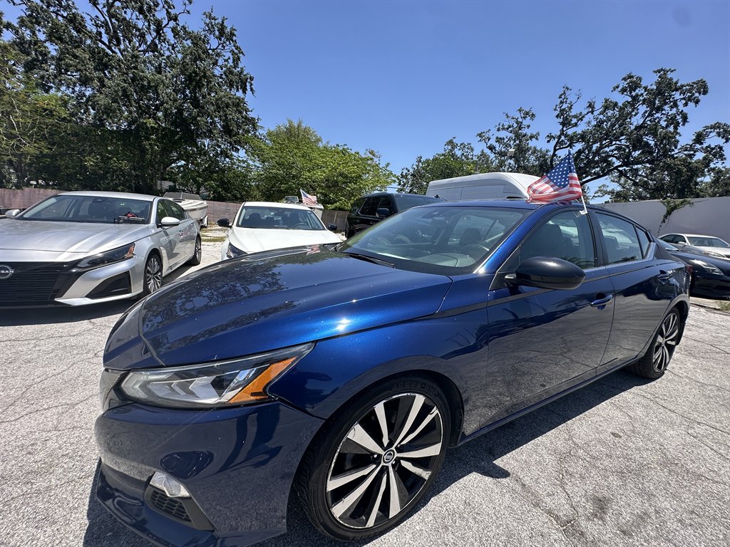 2021 Nissan Altima SR photo