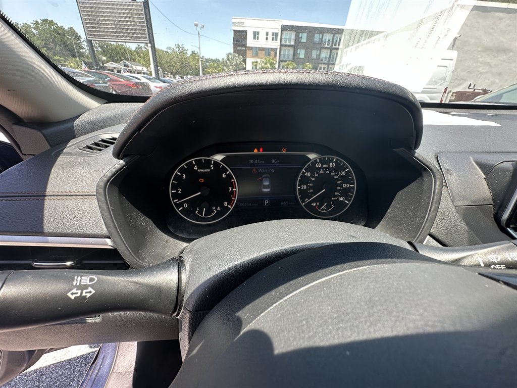 2021 Nissan Altima SR photo