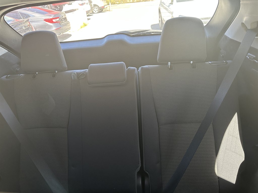 2023 Toyota Highlander - $31,900