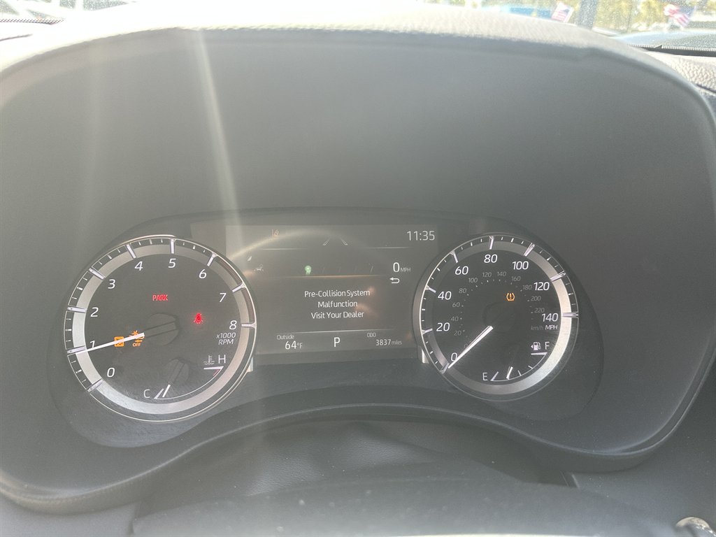 2023 Toyota Highlander - $31,900