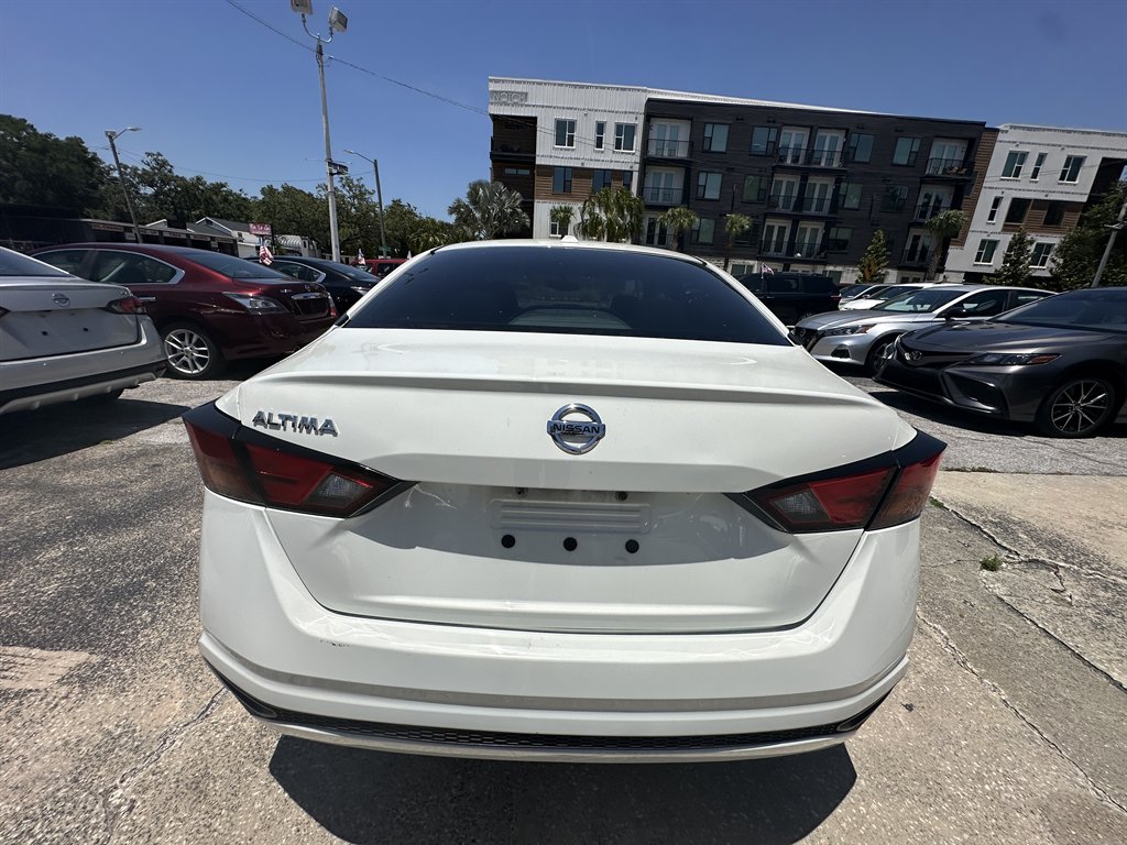 2020 Nissan Altima S photo