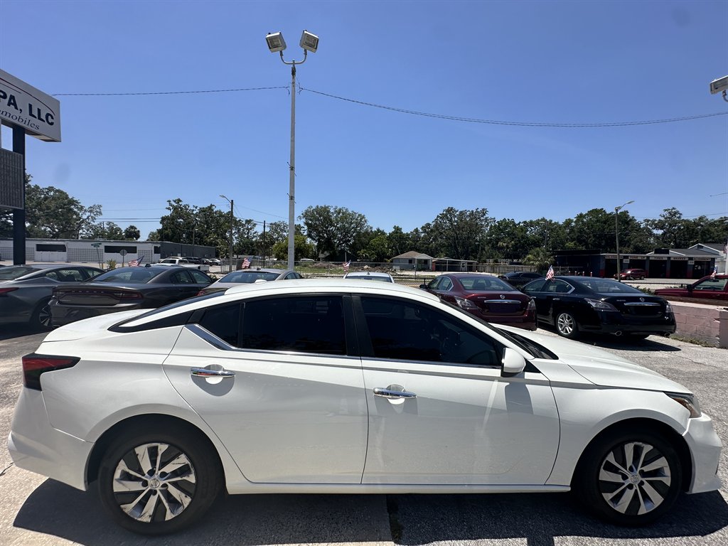 2020 Nissan Altima S photo