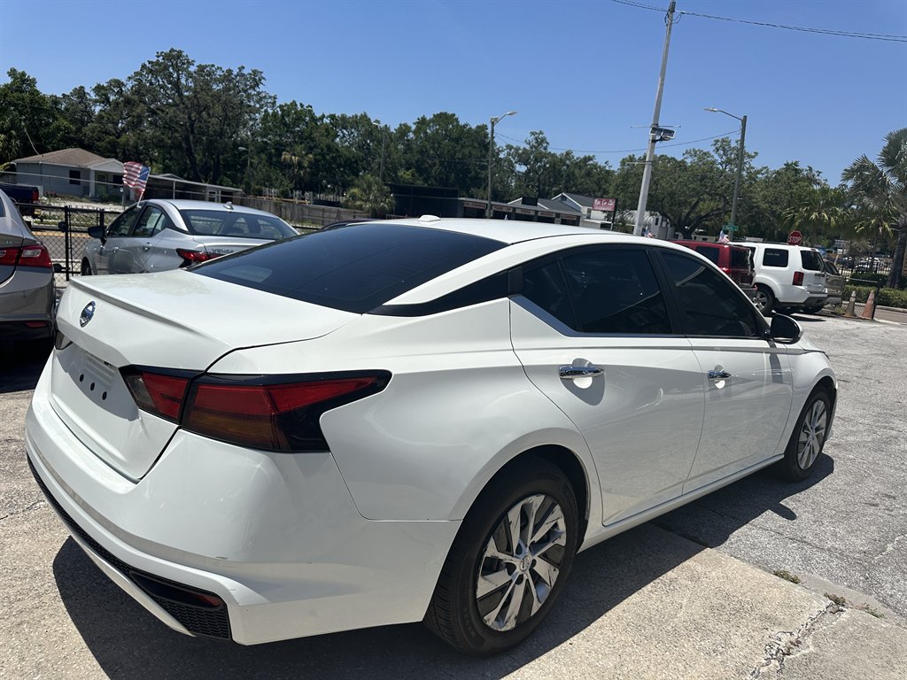 2020 Nissan Altima S photo