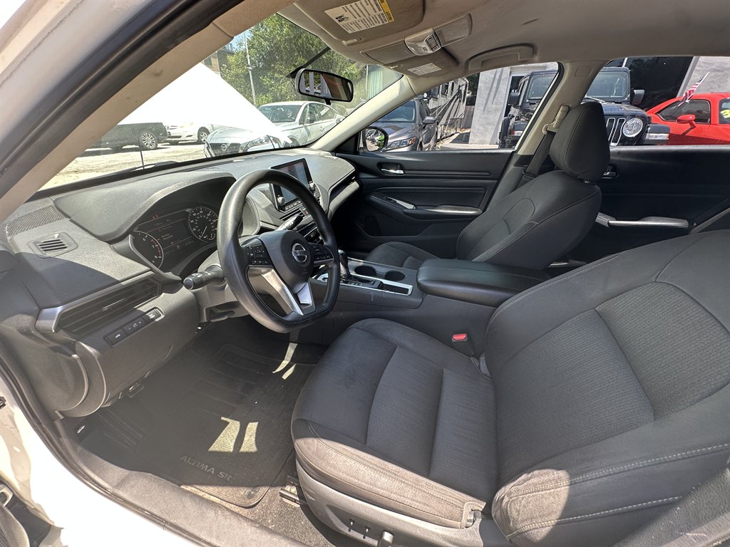 2020 Nissan Altima S photo