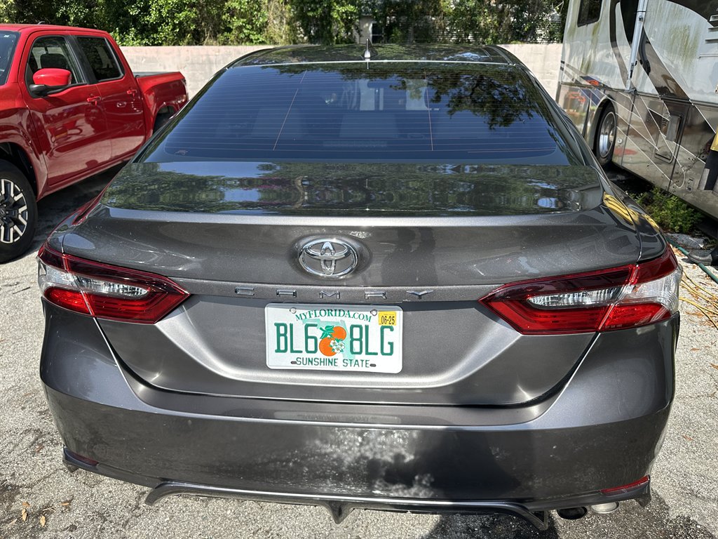 2021 Toyota Camry SE photo