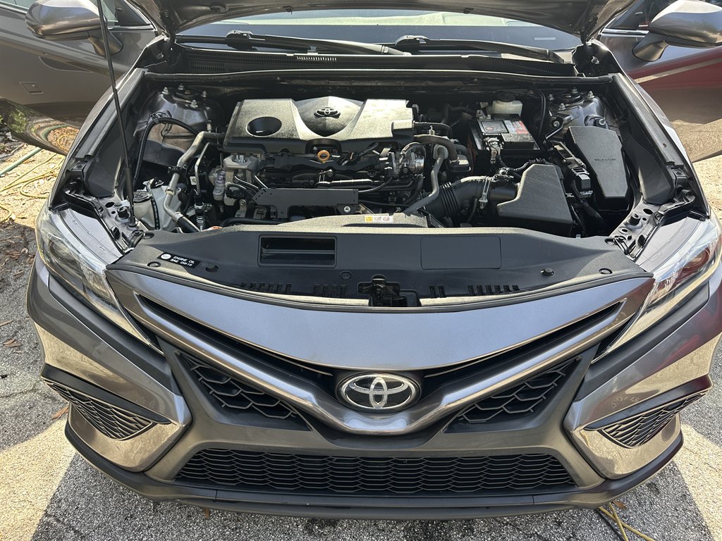 2021 Toyota Camry SE photo