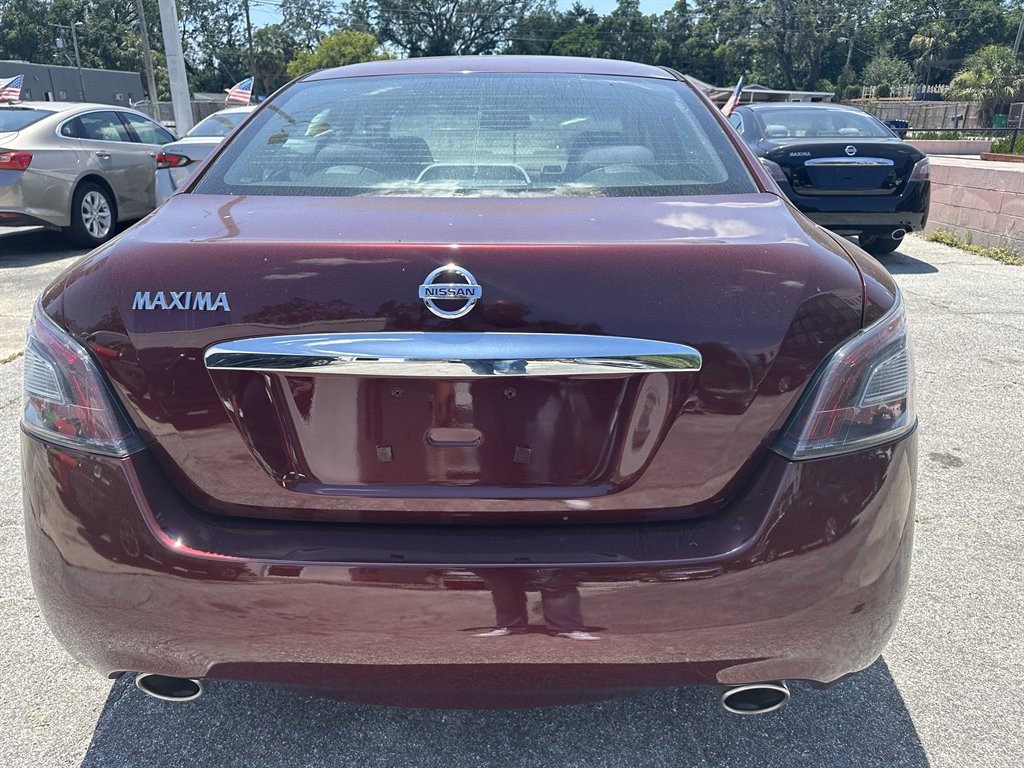 2013 Nissan Maxima - $9,900