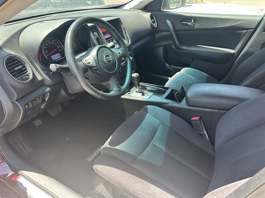 2013 Nissan Maxima - $9,900