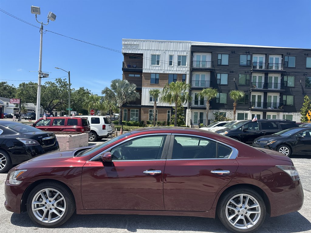 2013 Nissan Maxima - $9,900