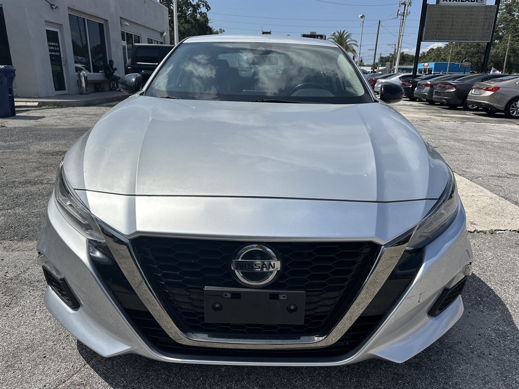 2021 Nissan Altima SR photo