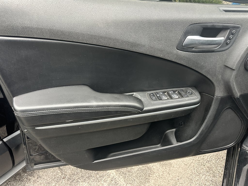2022 Dodge Charger - $15,900