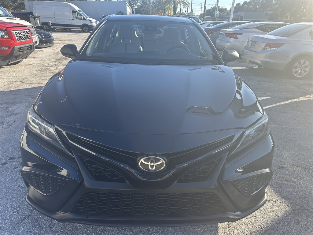2021 Toyota Camry - $12,900