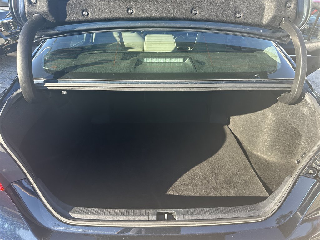 2021 Toyota Camry - $12,900