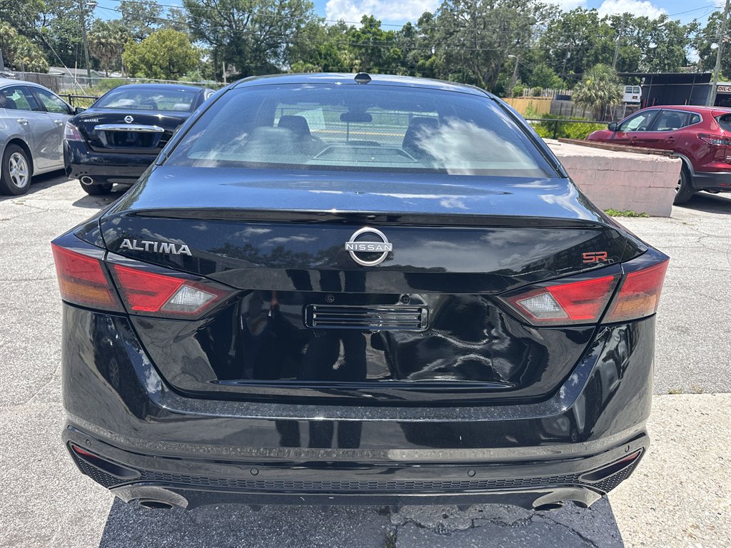 2023 Nissan Altima - $15,900