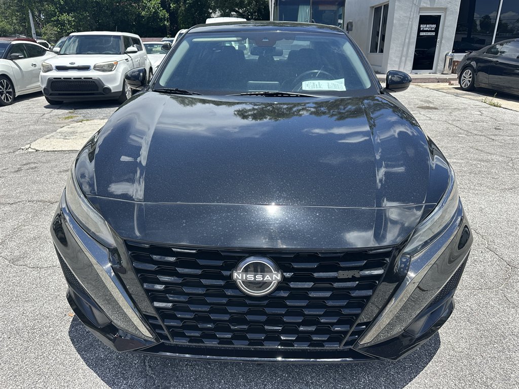 2023 Nissan Altima - $15,900