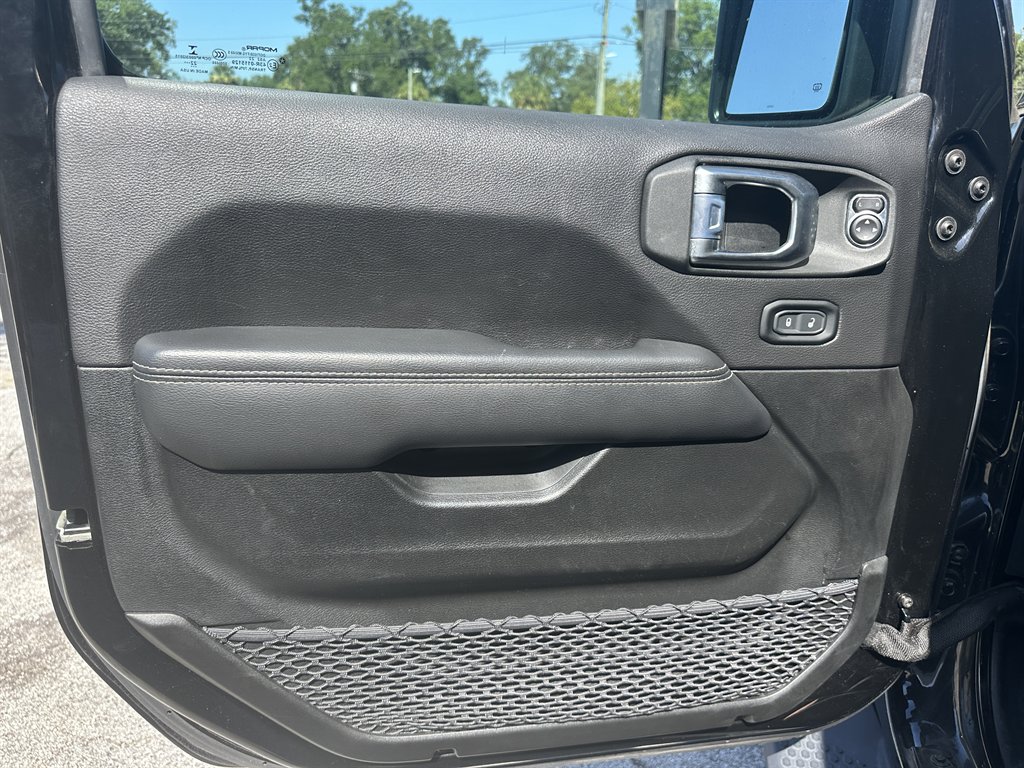 2023 Jeep Wrangler - $34,900