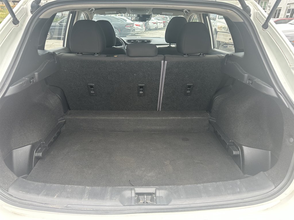 2022 Nissan Rogue - $15,900