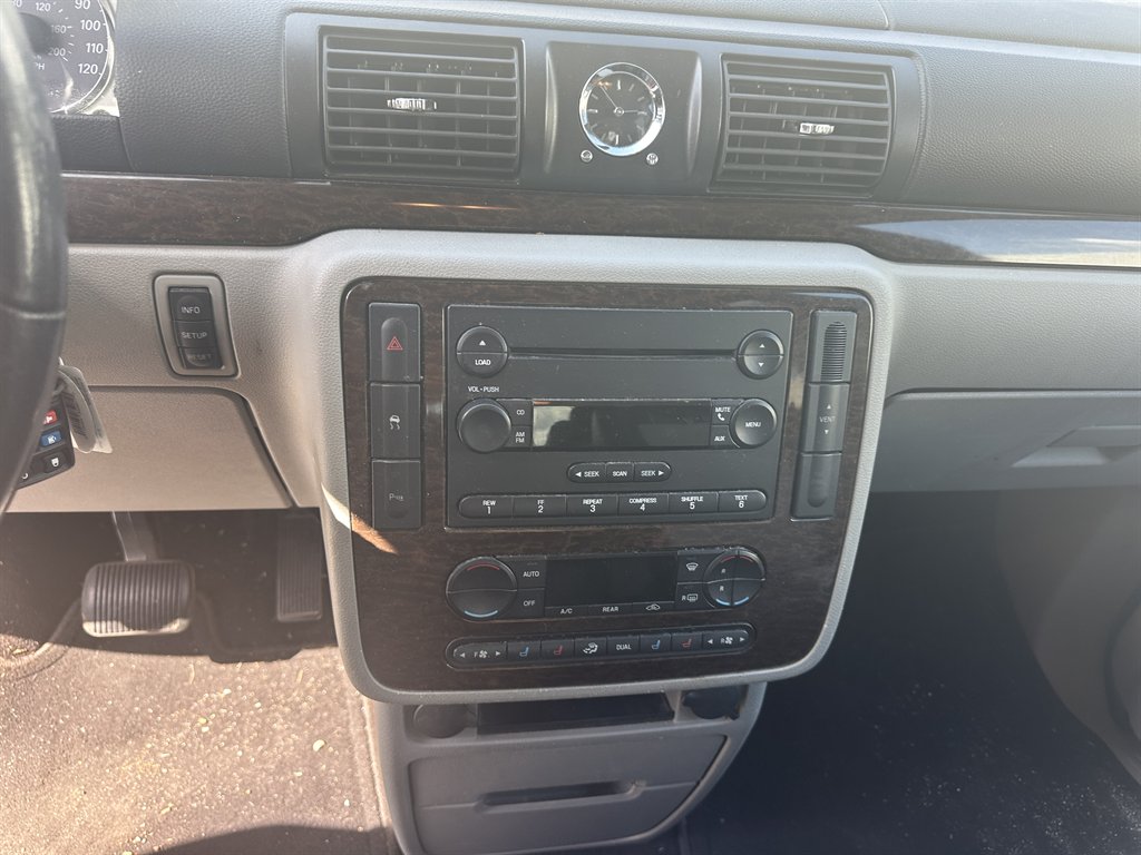 2005 Mercury Monterey - $3,900
