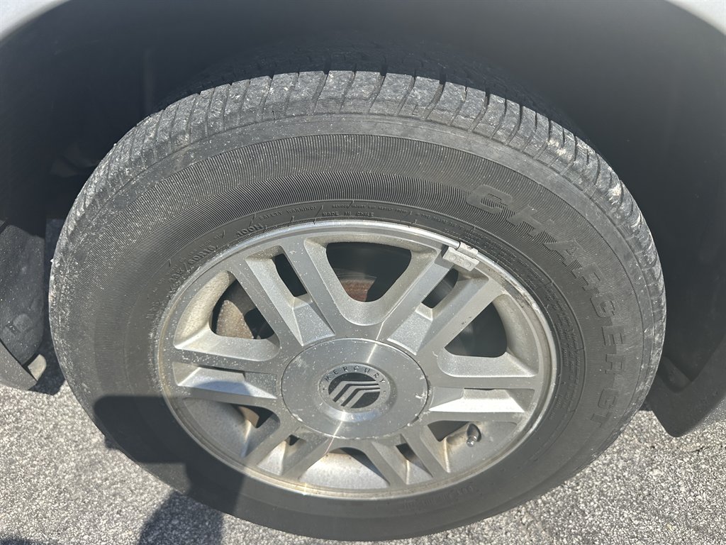 2005 Mercury Monterey - $3,900