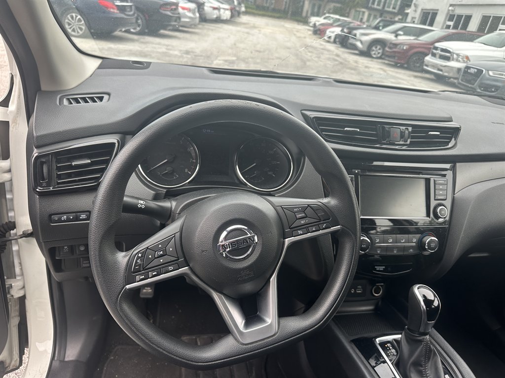 2022 Nissan Rogue - $15,900