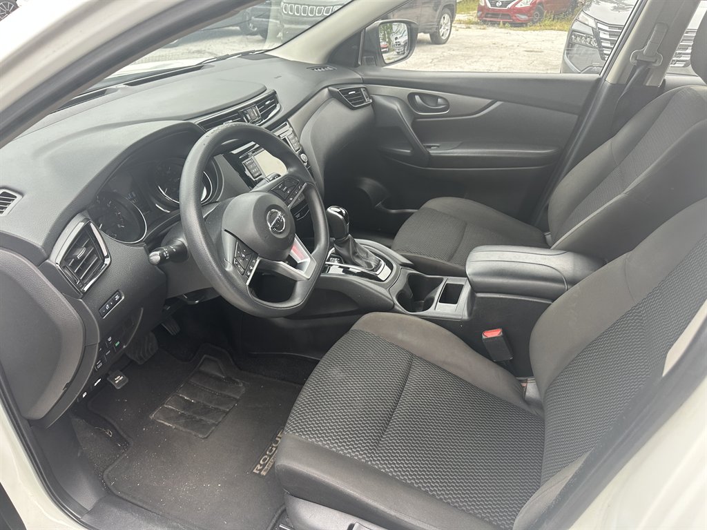 2022 Nissan Rogue - $15,900
