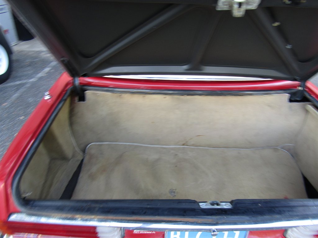 1983 Mercedes 500 SL - $15,000
