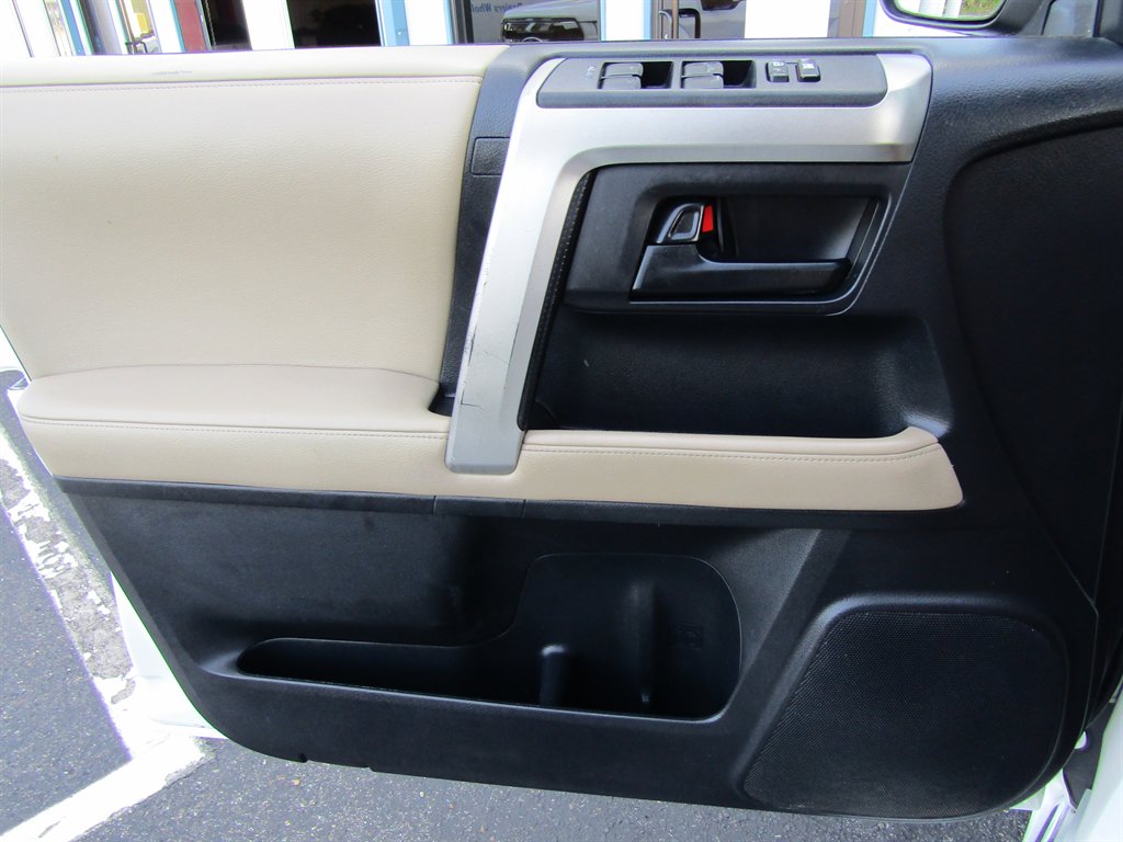 2011 Toyota 4Runner SR5 photo