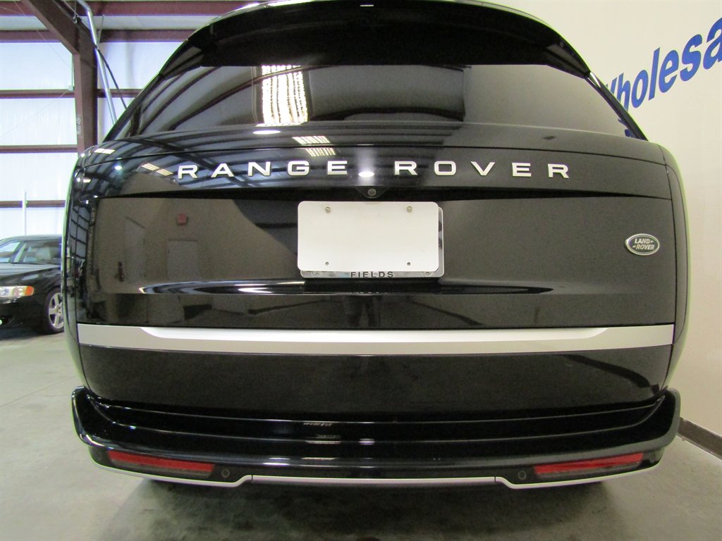 2023 Land Rover Range Rover - $136,900
