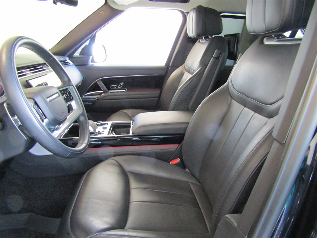 2023 Land Rover Range Rover - $136,900