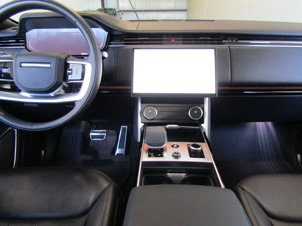 2023 Land Rover Range Rover - $136,900