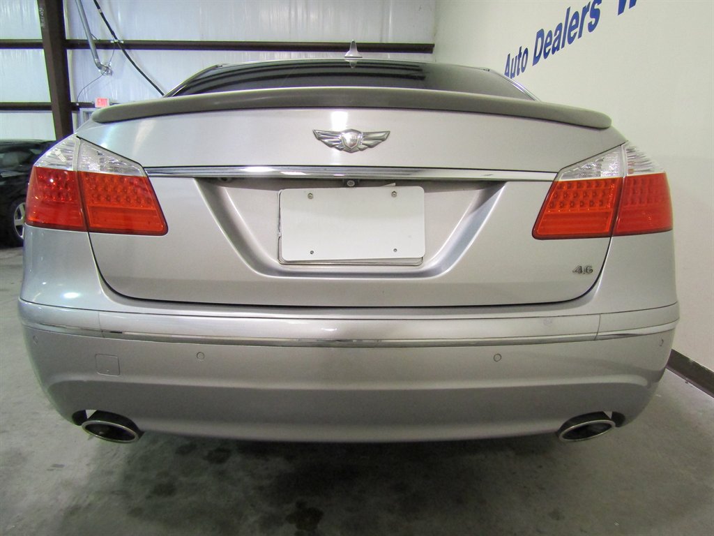 2011 Hyundai Genesis 4.6L V8 photo