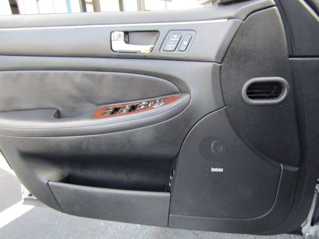 2011 Hyundai Genesis 4.6L V8 photo