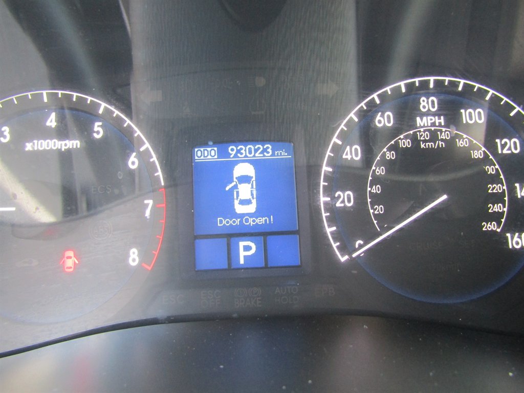 2011 Hyundai Genesis 4.6L V8 photo