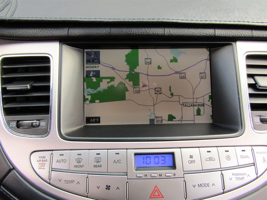 2011 Hyundai Genesis 4.6L V8 photo