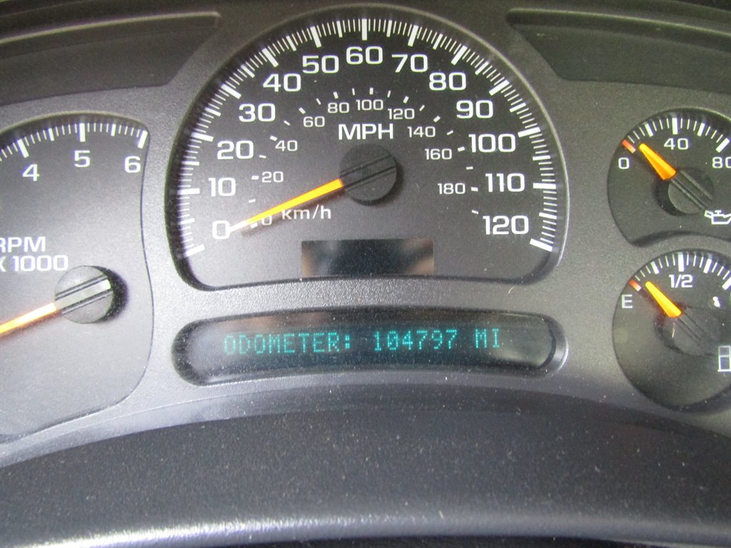 2004 Chevrolet Silverado - $8,900