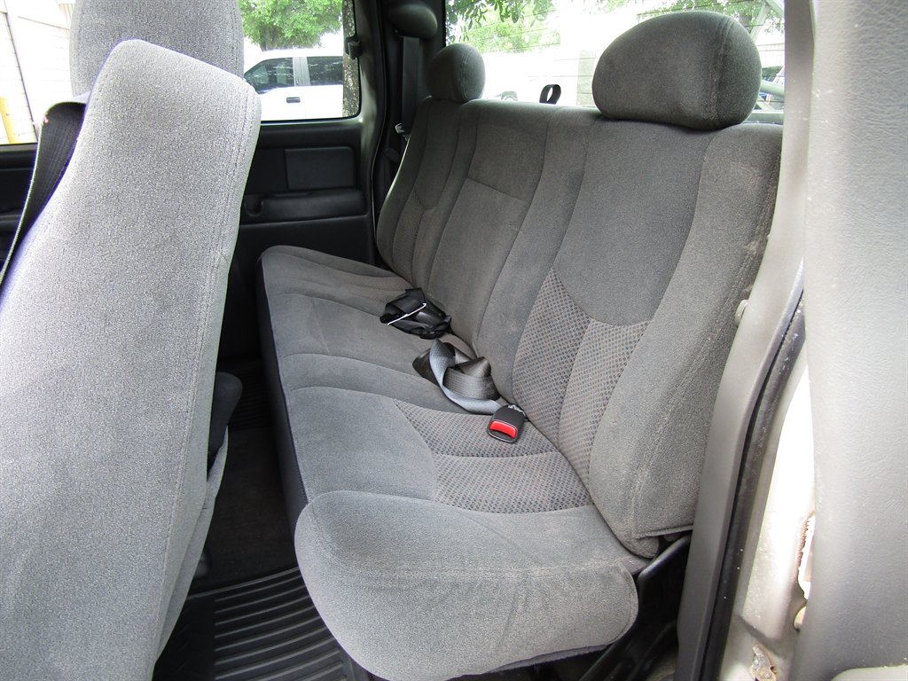 2004 Chevrolet Silverado - $8,900