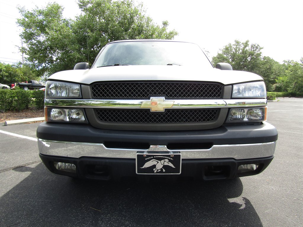 2004 Chevrolet Silverado - $8,900